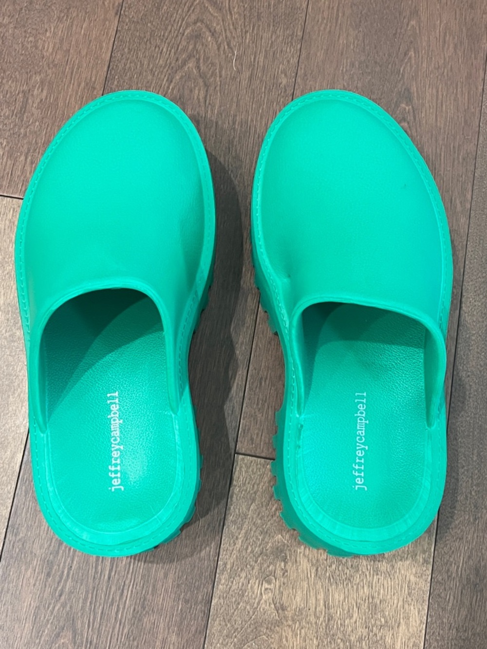 Jeffrey Campbell Bright Green Chunky Slide Clogs - Picture 4 of 4